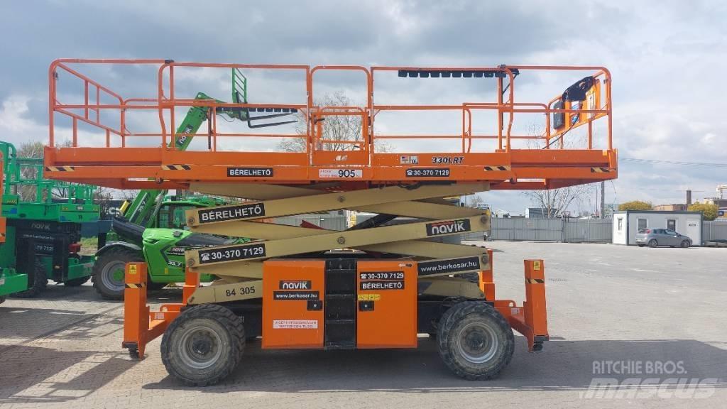 JLG 330 LRT 가위형 리프트