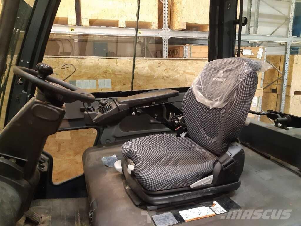 Toyota 8FBMT30 전동 지게차