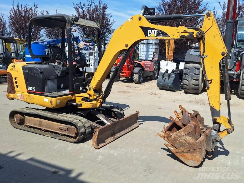 CAT 302.5 소형 굴삭기 7톤 미만