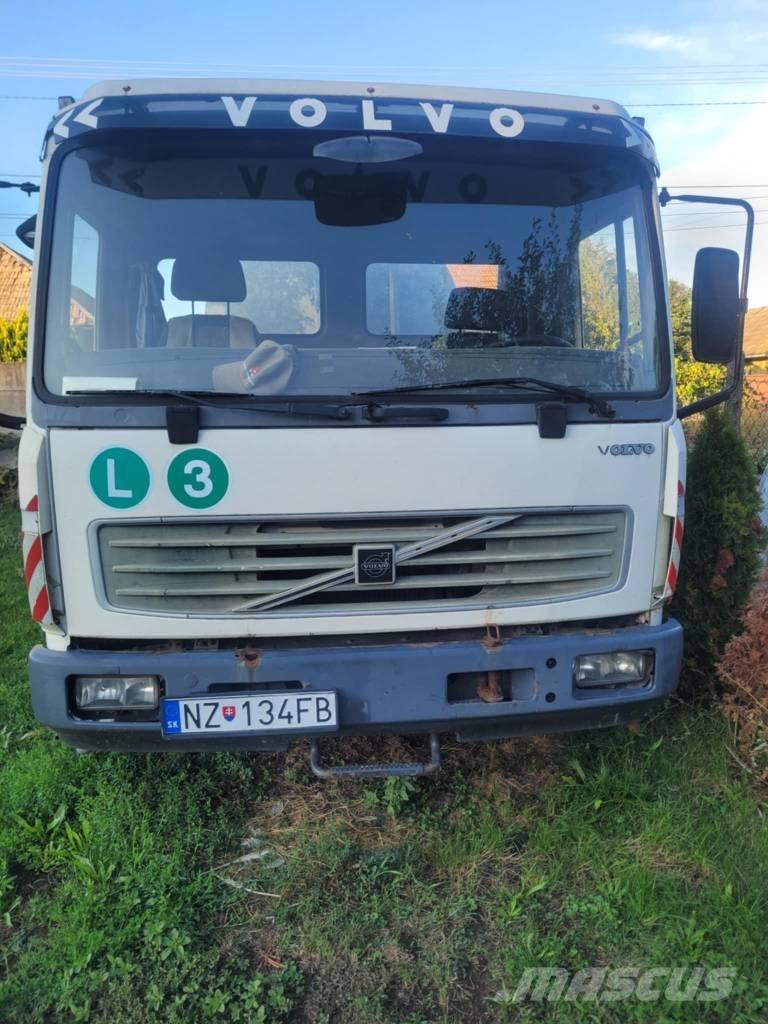Volvo FL 6 탱커 트럭