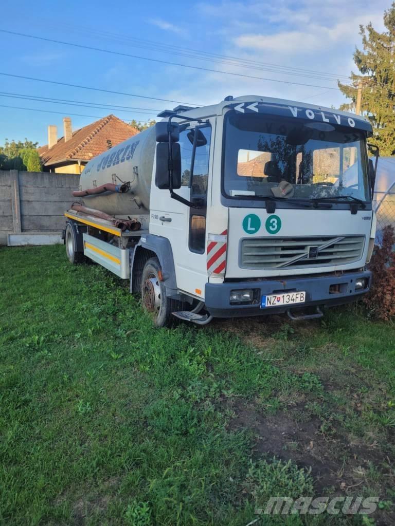 Volvo FL 6 탱커 트럭