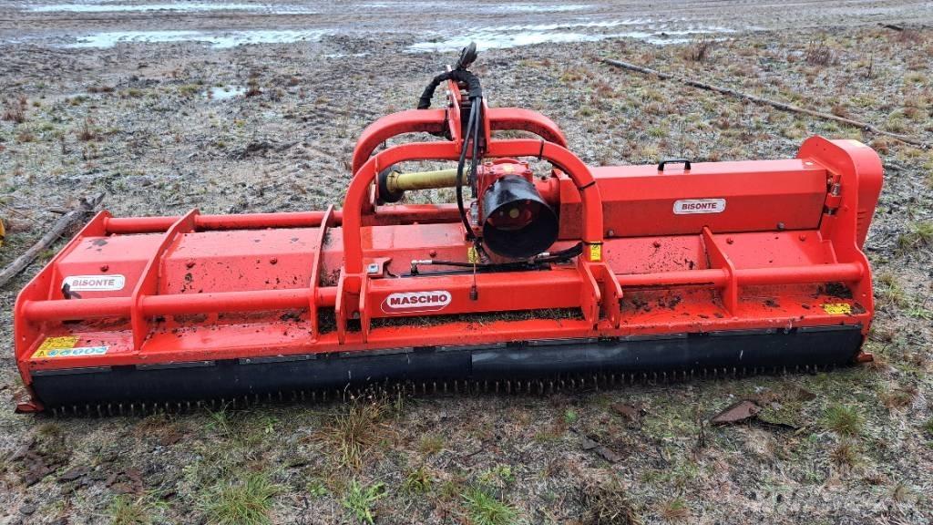Maschio Bisonte 300 목장 제초기 및 토퍼