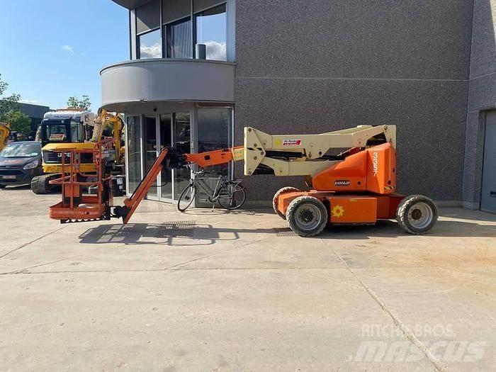 JLG E400AJP 관절형 전동이동 리프트