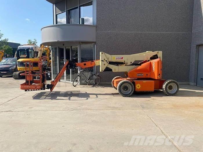 JLG E400AJP 관절형 전동이동 리프트