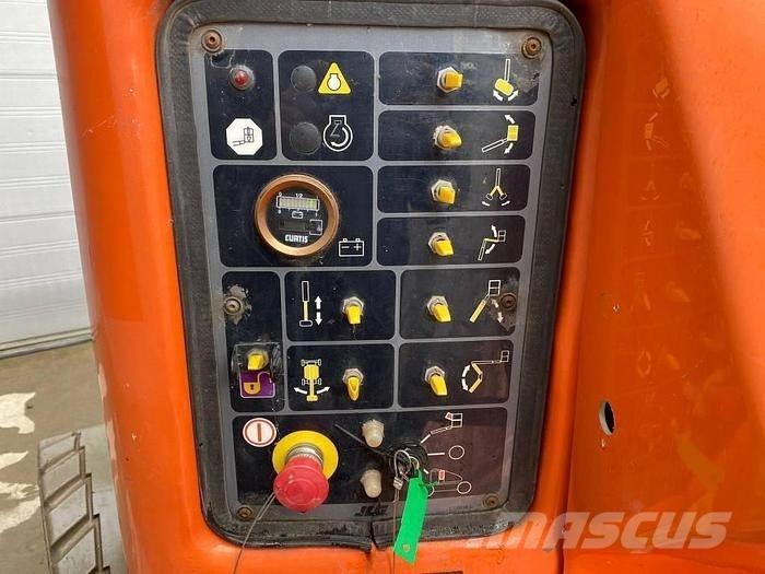 JLG E400AJP 관절형 전동이동 리프트