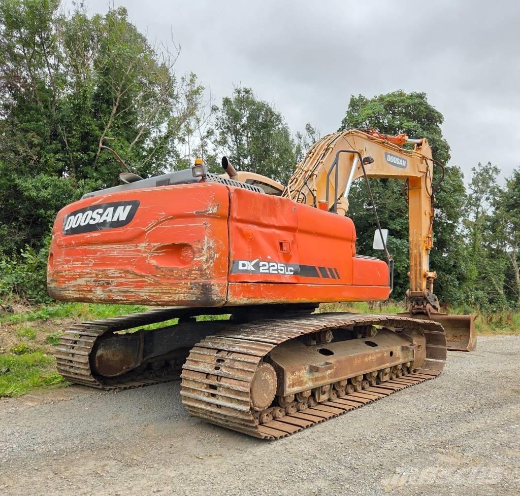 Doosan DX 225 LC 대형 굴삭기 29톤 이상