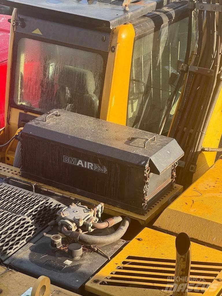 CAT M315C  휠 굴삭기