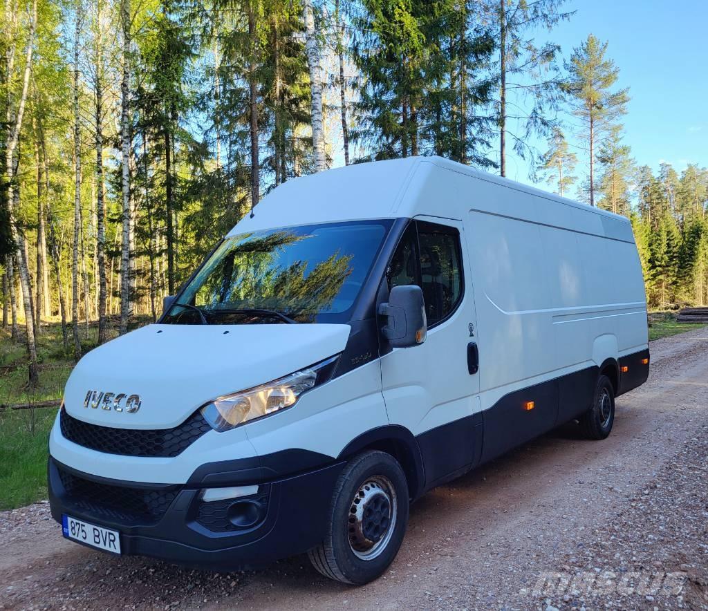 Iveco Daily 35 S15 패널 화물차