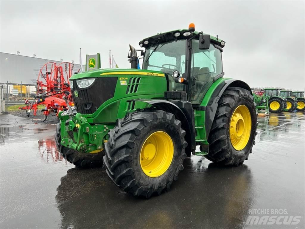 John Deere 6210R 트랙터