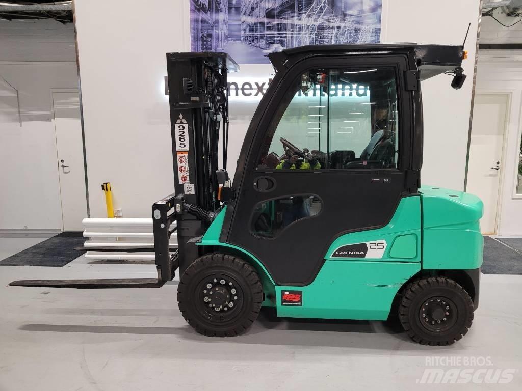 Mitsubishi FD25N3 디젤 지게차