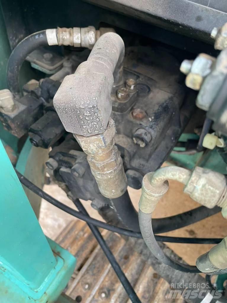 Kobelco SK 75 대형 굴삭기 29톤 이상