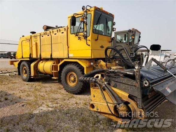 Oshkosh HB2718 건설 장비 - 기타