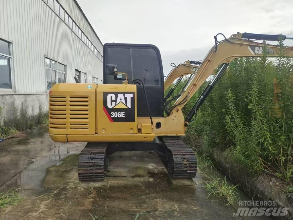 CAT 306 소형 굴삭기 7톤 미만