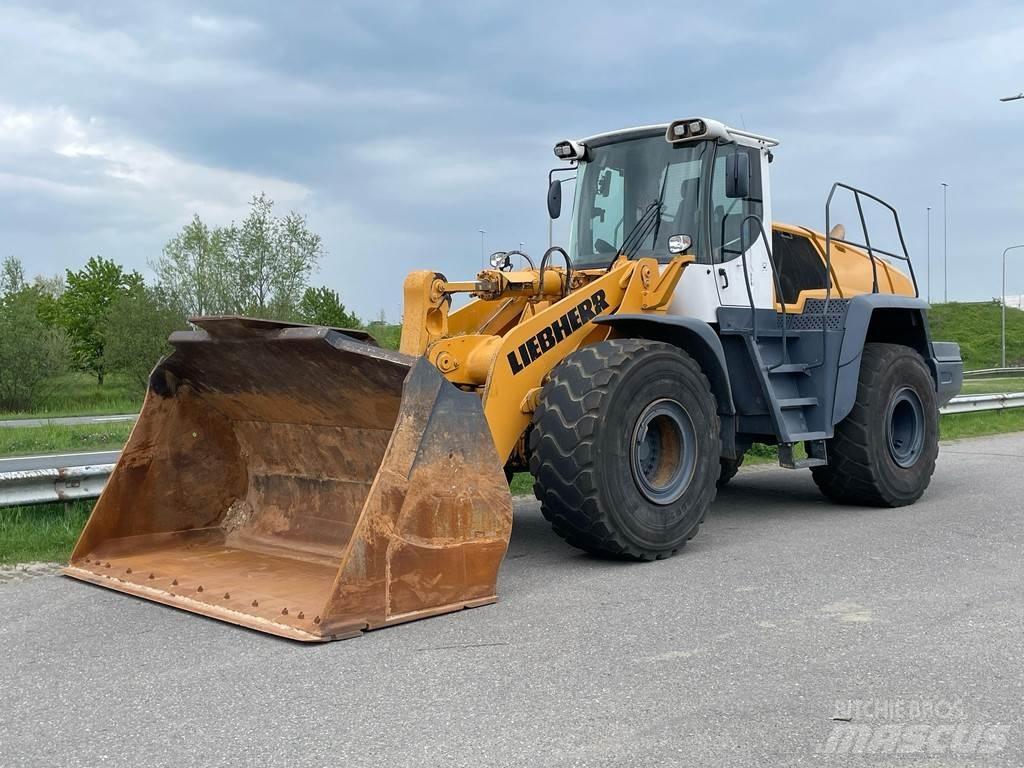 Liebherr L580  휠로우더