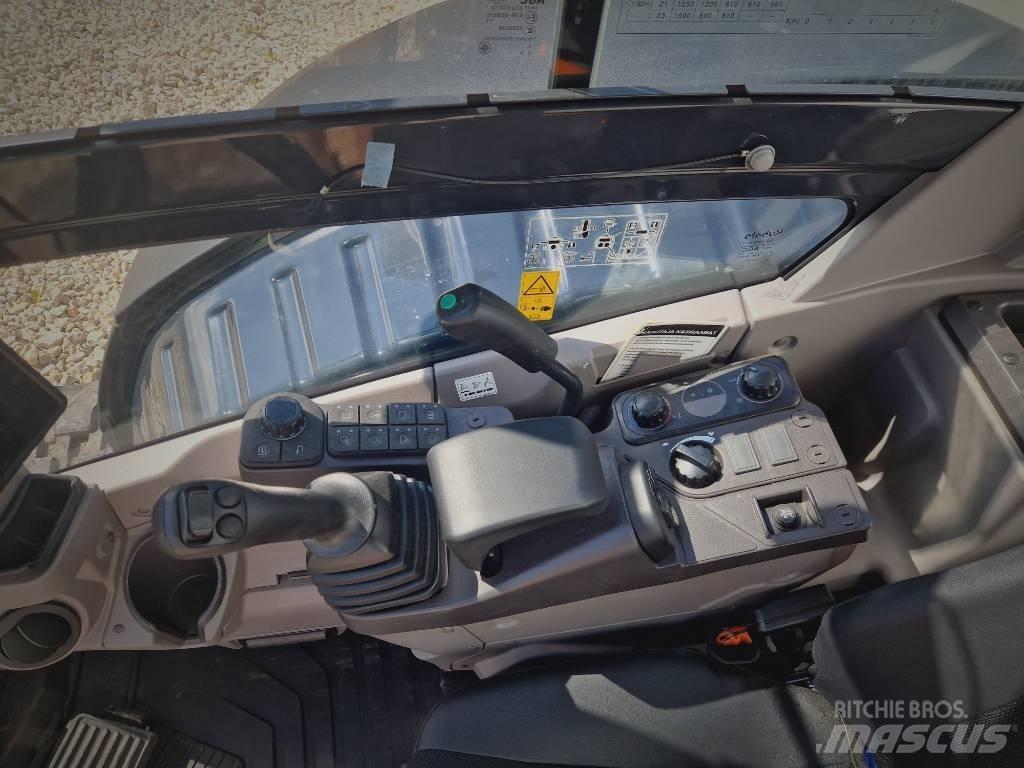 Kubota KX 060-5 소형 굴삭기 7톤 미만
