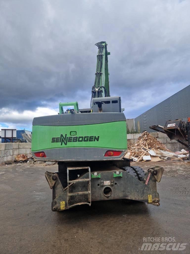 Sennebogen 821 E  휠 굴삭기