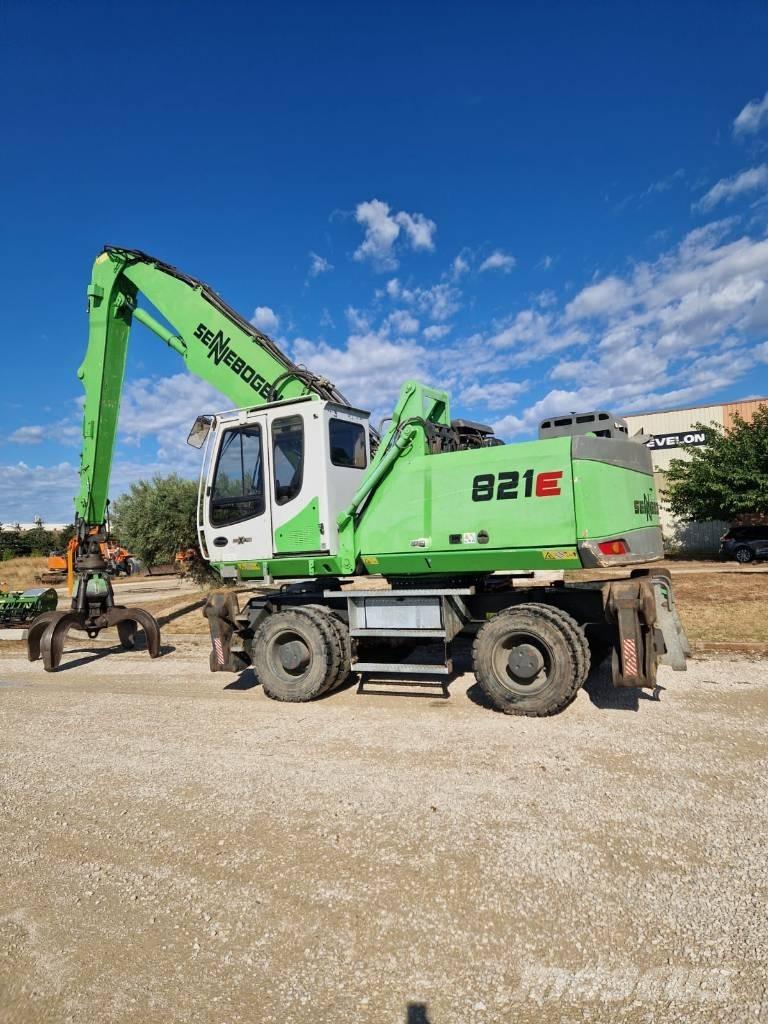 Sennebogen 821 E  휠 굴삭기