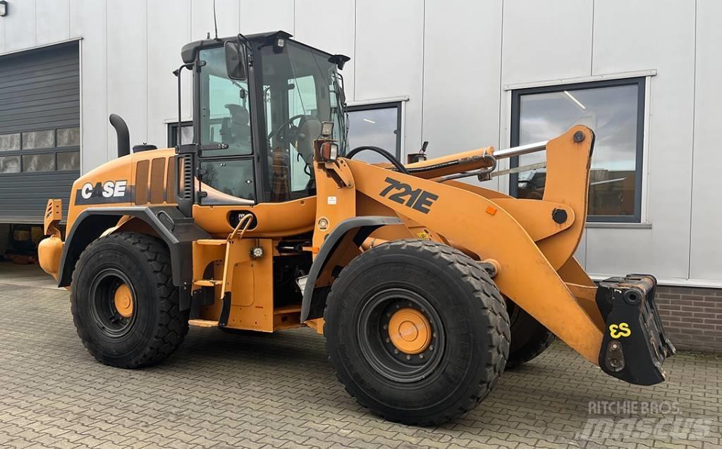 CASE 721 E  휠로우더