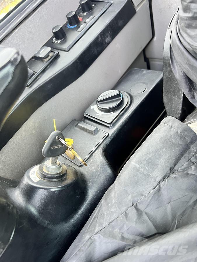 Volvo ECR88D PRO 특수 굴삭기