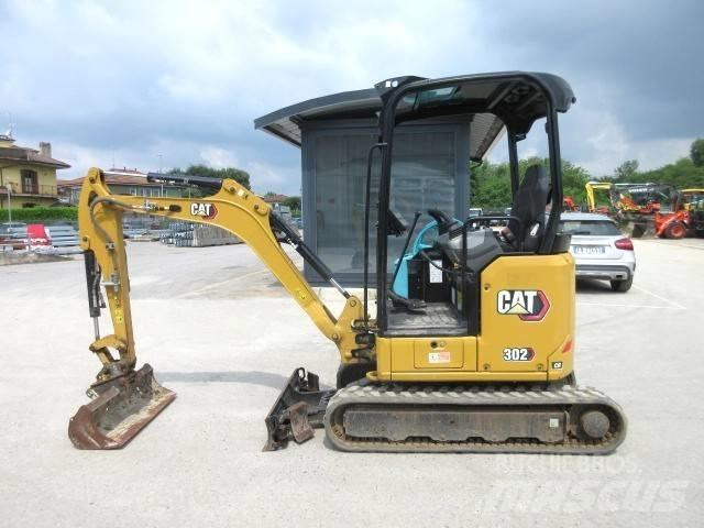 CAT 302 CR 소형 굴삭기 7톤 미만