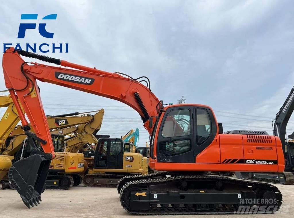 Doosan DX 225 LCA 대형 굴삭기 29톤 이상