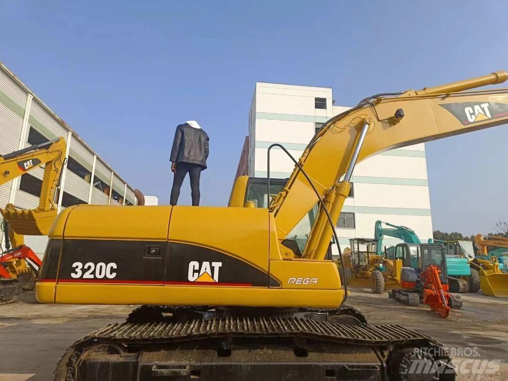 CAT 320 C 대형 굴삭기 29톤 이상