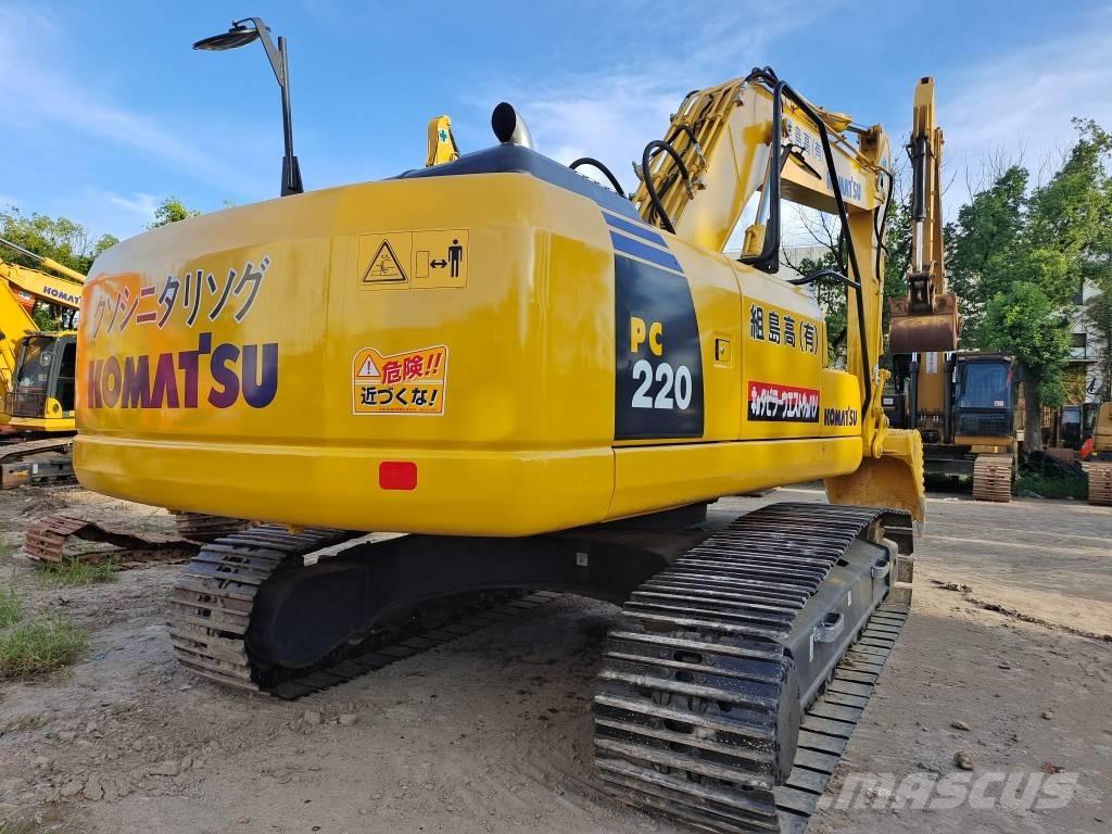 Komatsu PC 220-7 대형 굴삭기 29톤 이상