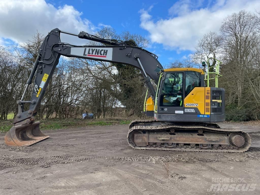 Volvo ECR 235 대형 굴삭기 29톤 이상
