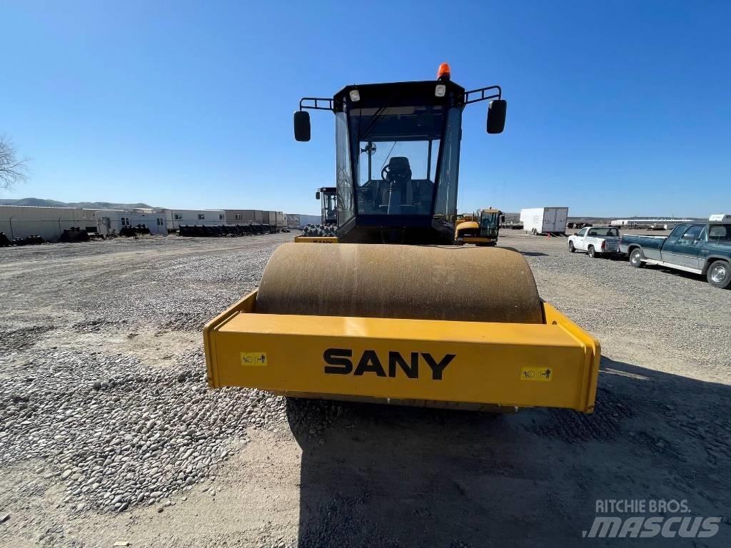 Sany SSR 120C 8  스키드로더