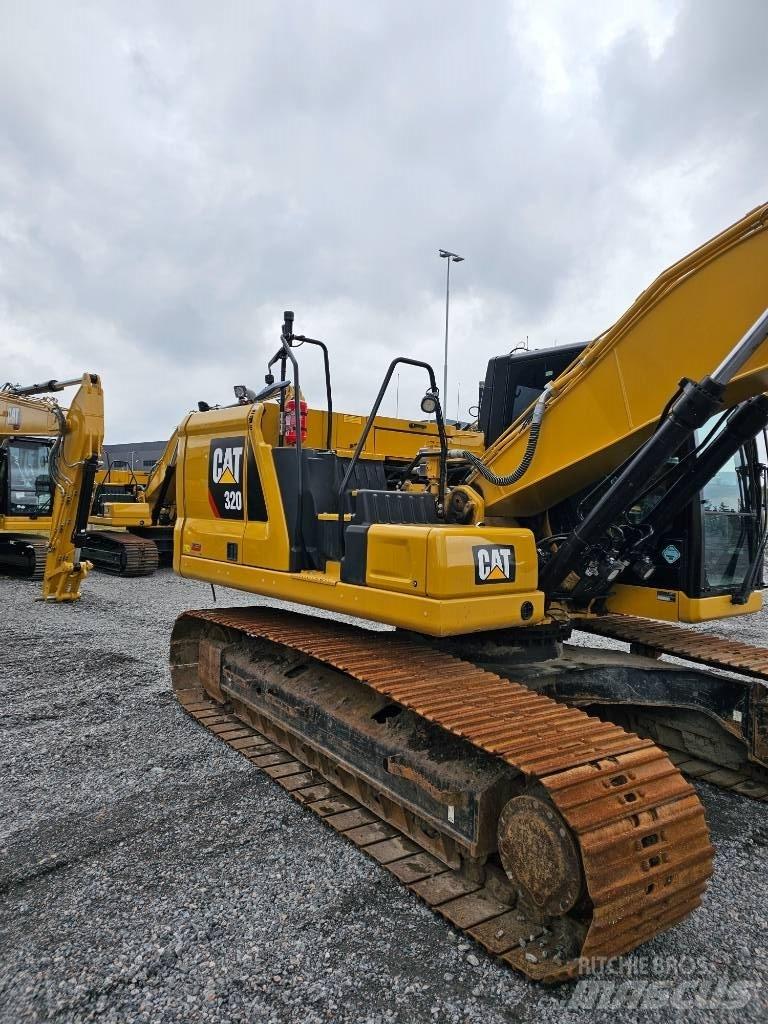 CAT 320 대형 굴삭기 29톤 이상