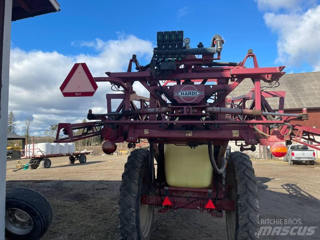 Hardi 2800LPY 견인형 분무기