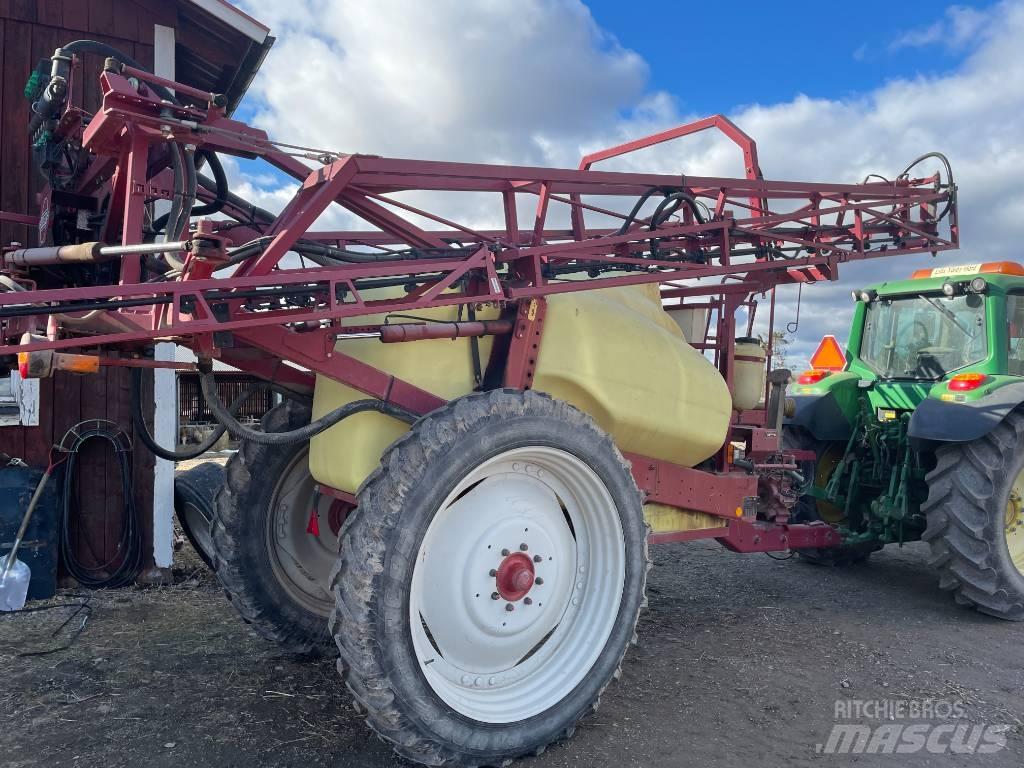 Hardi 2800LPY 견인형 분무기