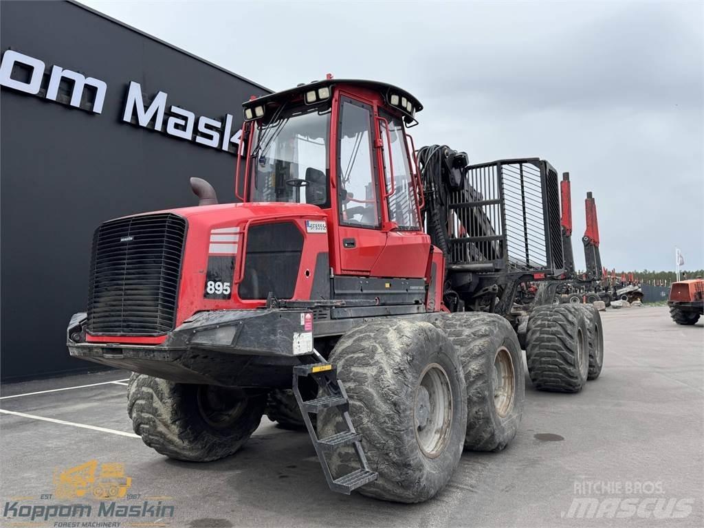 Komatsu 895 원목 포워더