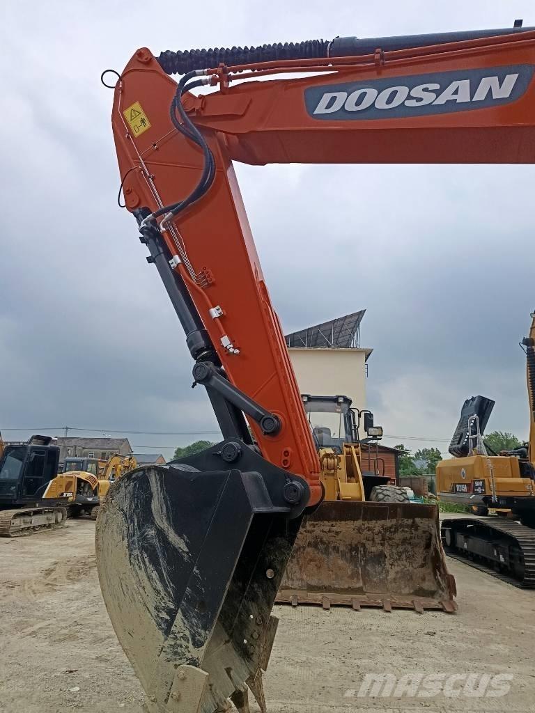Doosan DX 300 LC 대형 굴삭기 29톤 이상