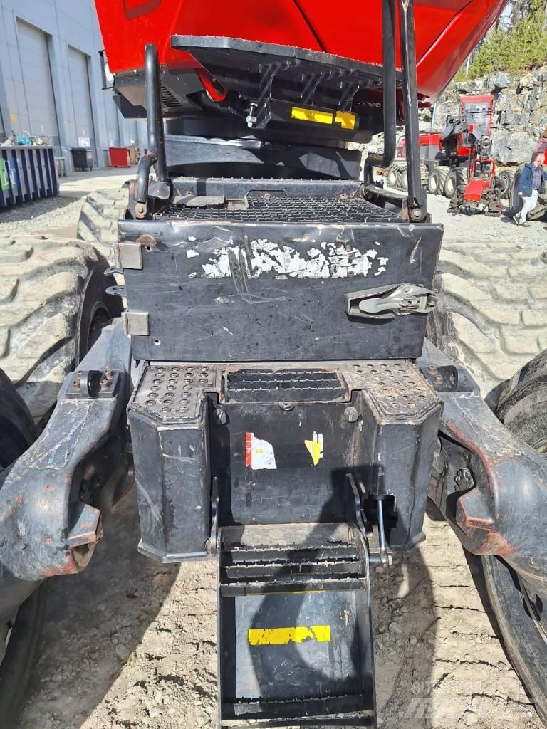 Komatsu 931 XC 원목 하베스터