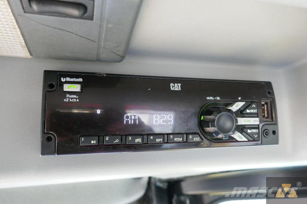 CAT D8T 크롤러 도저