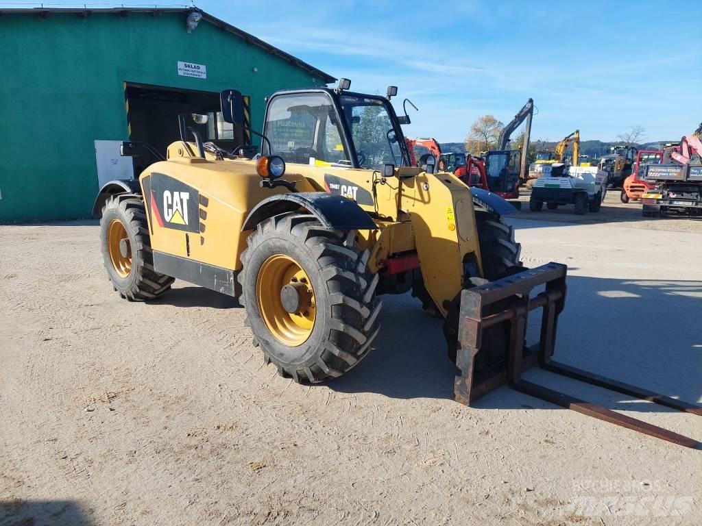 CAT TH 407 텔러 핸들러