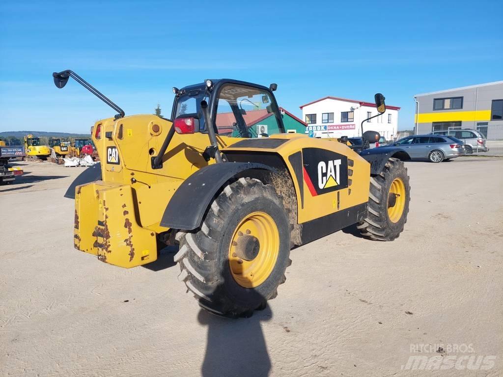 CAT TH 407 텔러 핸들러