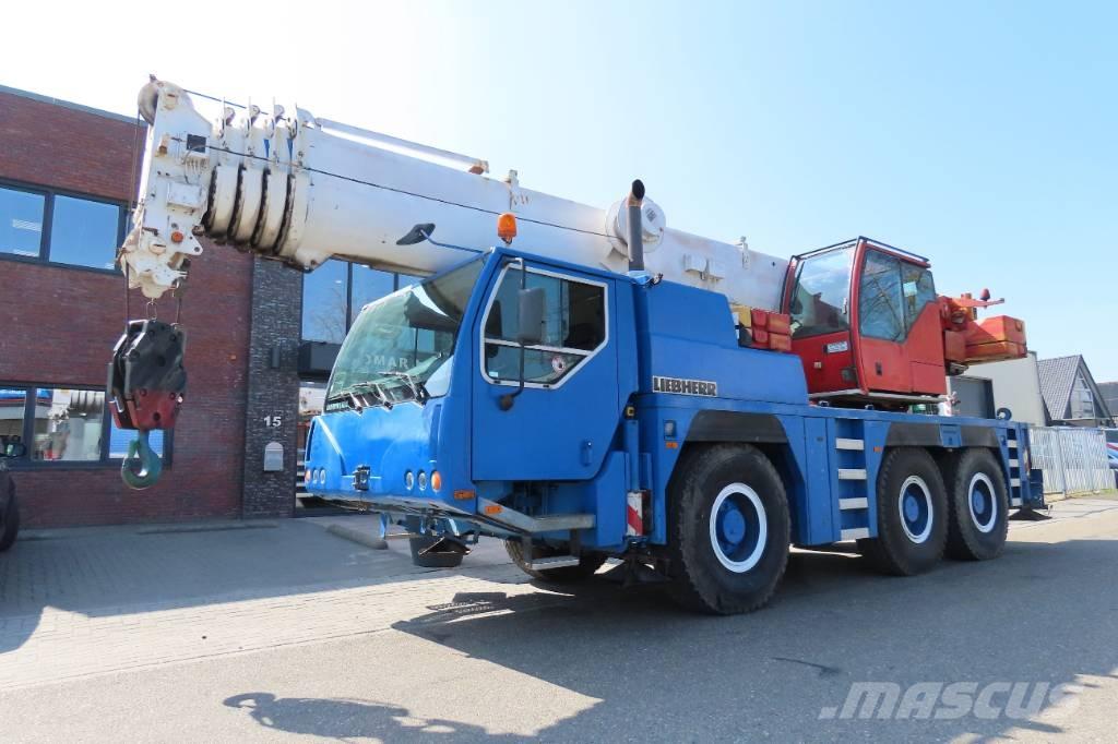 Liebherr LTM 1055-1 A/T 크레인
