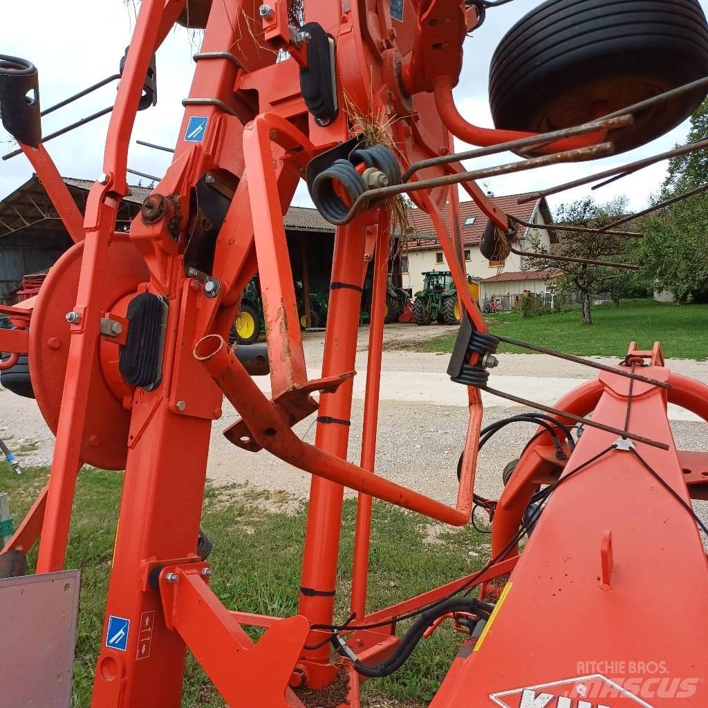 Kuhn GF 8702 갈퀴 및 테더