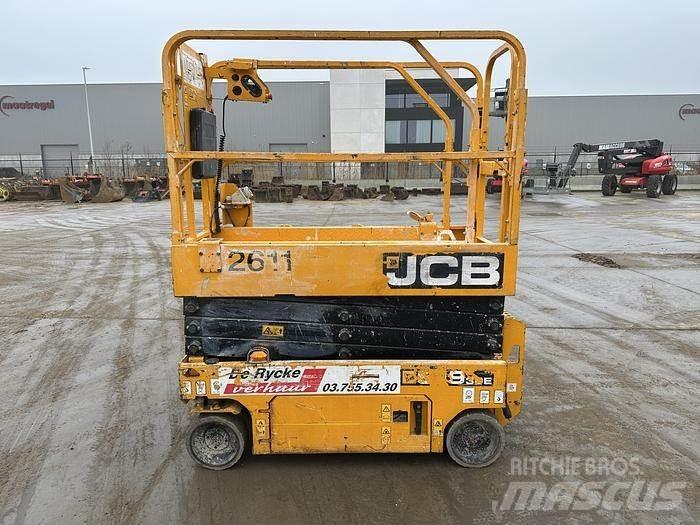 JCB S1930E 기타 승강기와 플랫폼