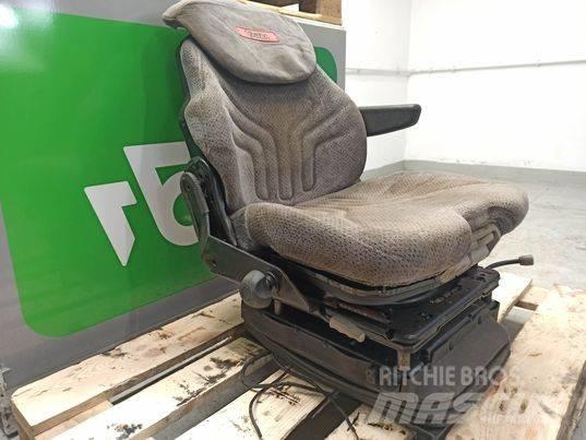 Valtra N 163 chair 캐빈 및 인테리어