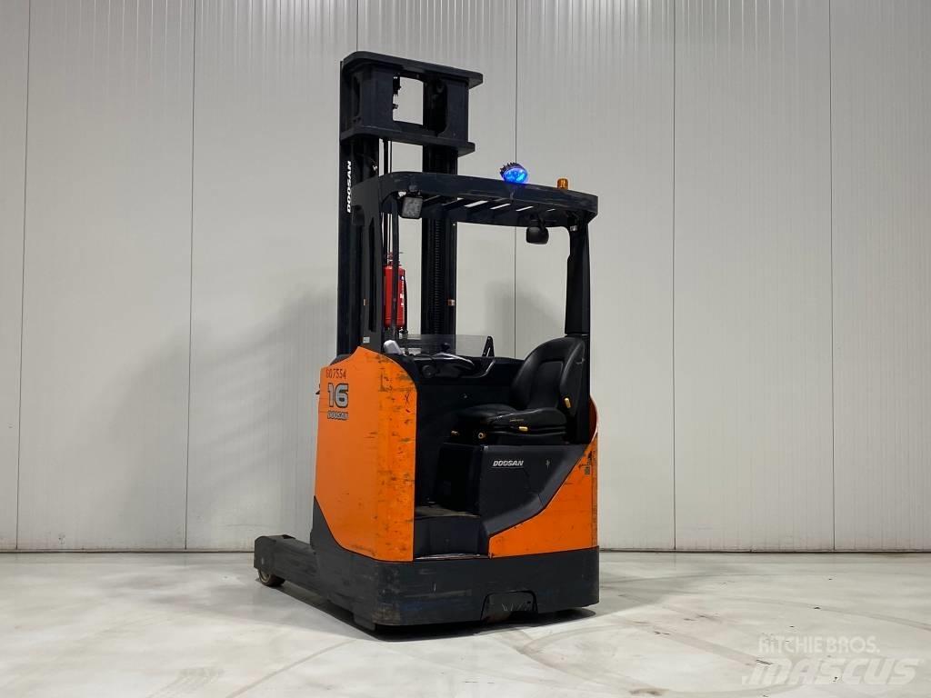 Doosan BR16JW-7 리치 트럭