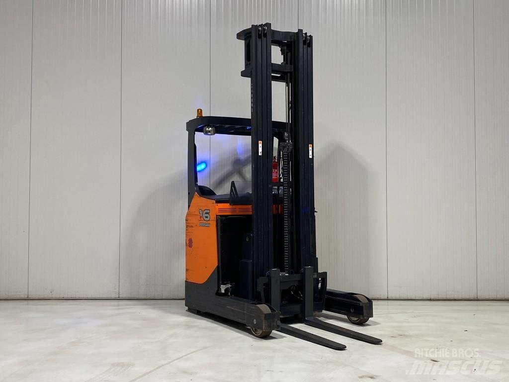 Doosan BR16JW-7 리치 트럭