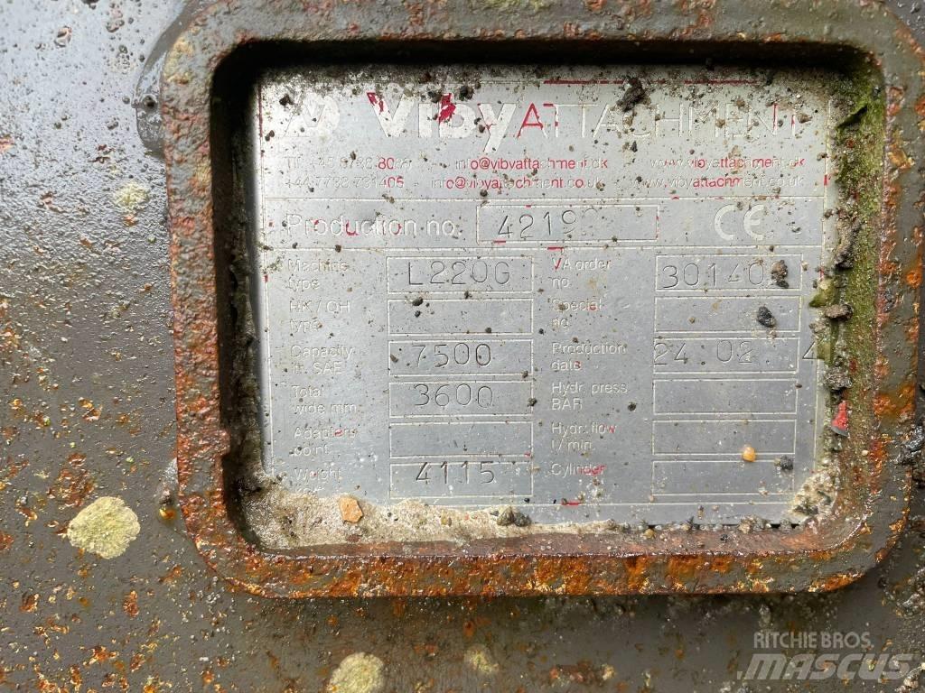 Volvo L220G  휠로우더