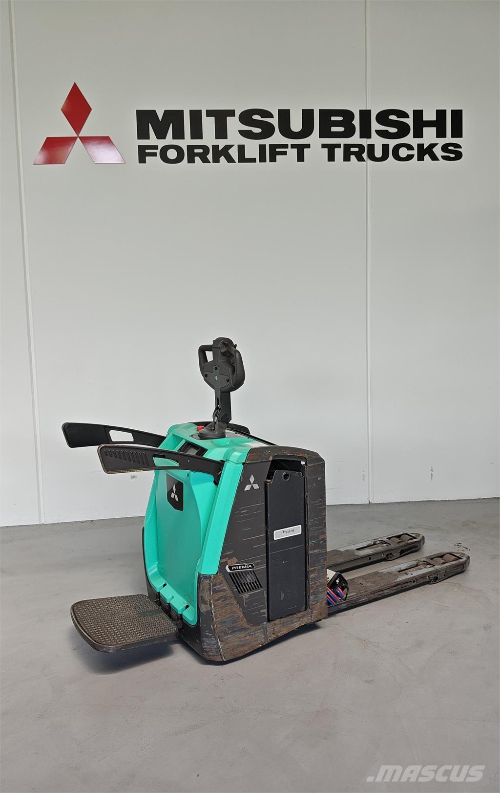 Mitsubishi PBV20N3 플랫폼 트럭