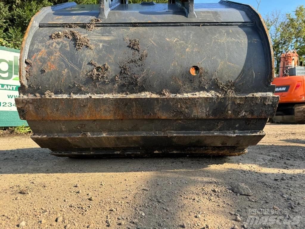Doosan DX 140 LC 버켓