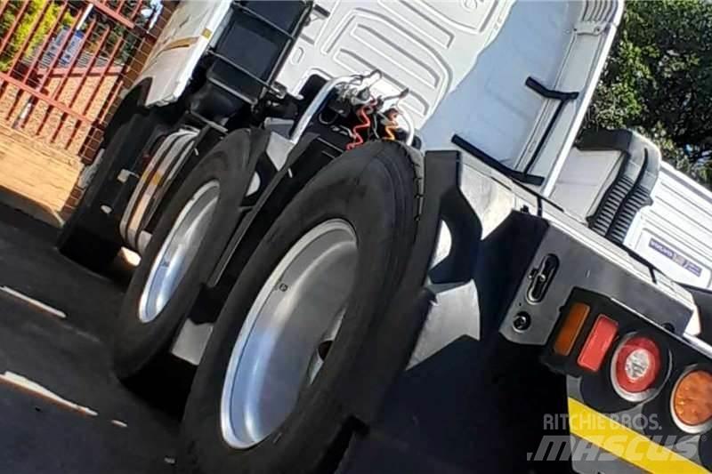 Volvo FMX 440 기타 트럭
