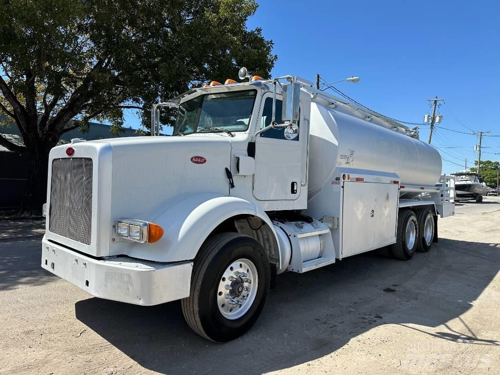 Peterbilt 365 탱커 트럭