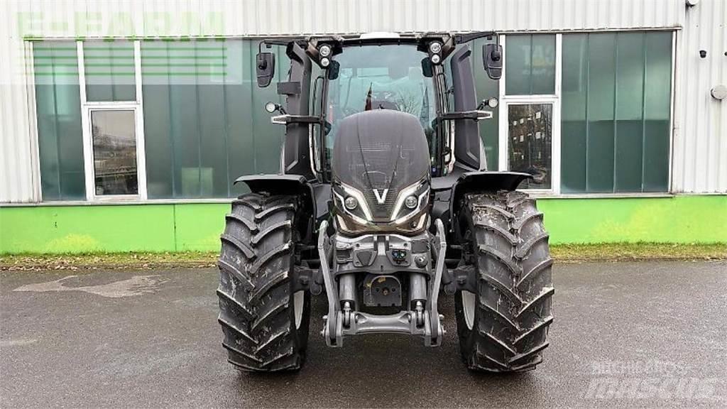 Valtra q 285 트랙터
